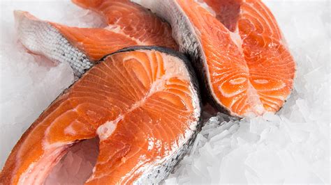 Fresh Fish Door Delivery .